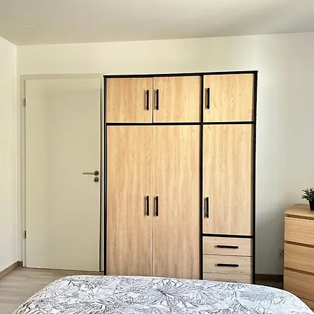Lägenhet 2 Pieces Avec Terrasse & Tram A 5 Min *
