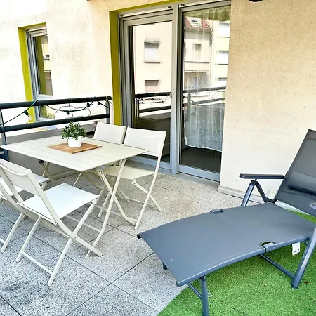 2 Pieces Avec Terrasse & Tram A 5 Min Lägenhet *